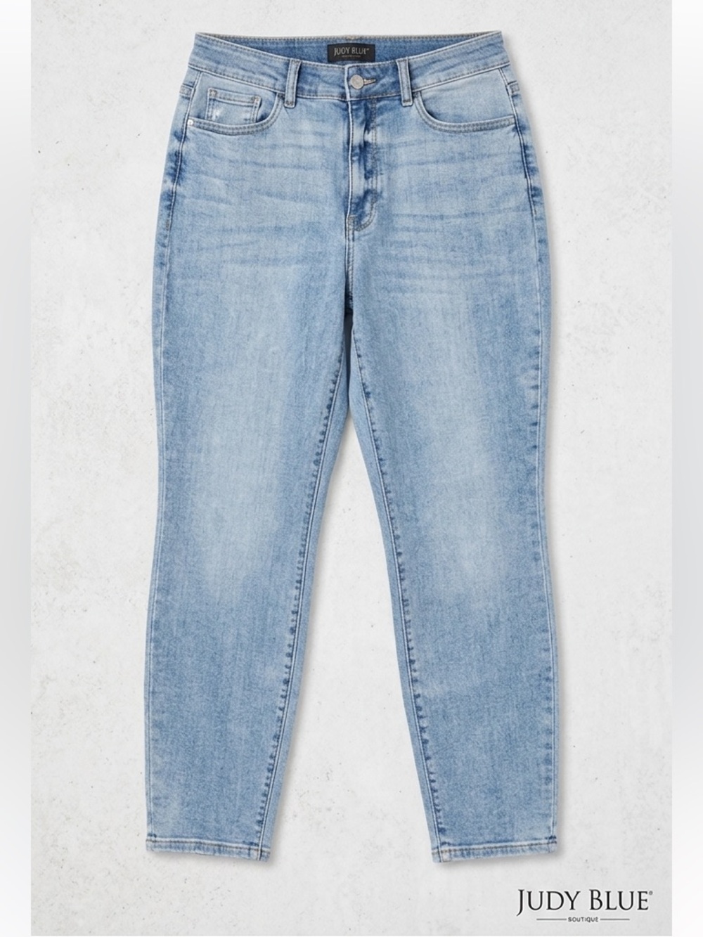 Judy Blue Light Wash High-Rise Boyfriend Jeans